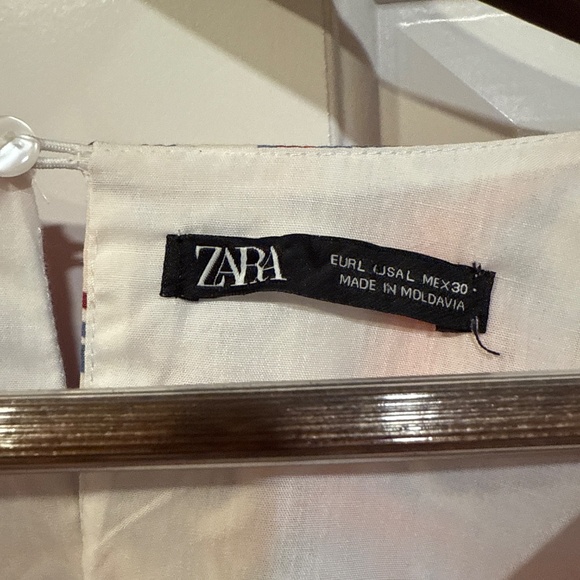 Zara dress - Picture 2 of 3